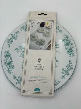 The Pioneer Woman Green Floral Stove Burner Covers